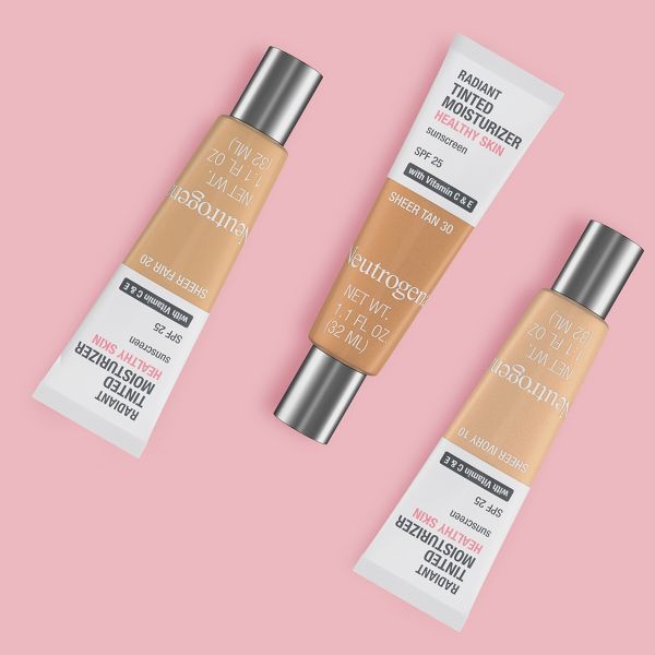 Neutrogena Healthy Skin Radiant Tinted Facial Lightweight Moisturizer with Vitamins A, C, & E, SPF 25 - Sheer Ivory 10 - 1.1 fl oz